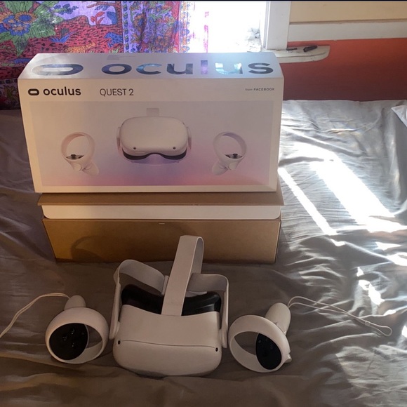 Virtual reality head set - Picture 2 of 3